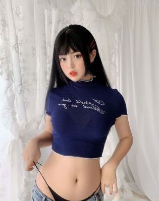 撕掉她的衣服吮的双乳游戏